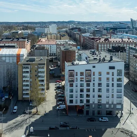 Free Parking & Private Balcony